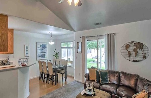 Redding House | Family Friendly 3 Bd Home - Great Backyard for Summer Fun