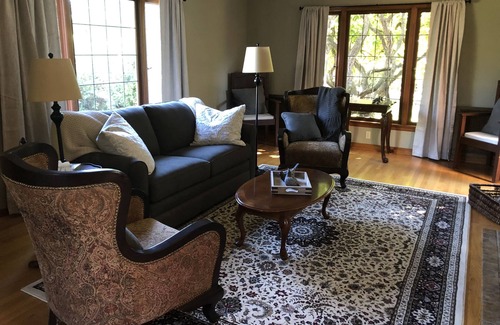 Monroe House | Family friendly, 3 block walk to town