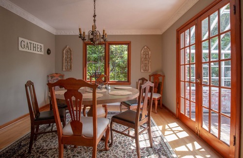 Monroe House | Family friendly, 3 block walk to town