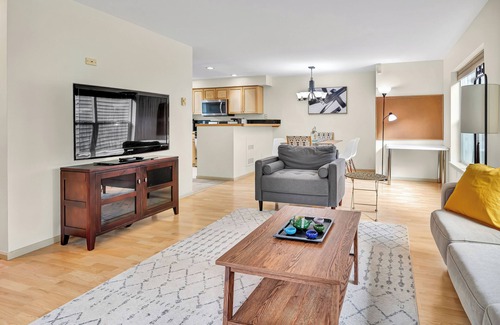 Interbay House | Family Friendly 3BR Minutes from Downtown