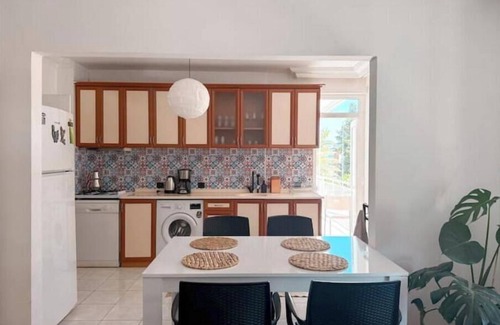 Konyaalti Apartment | Family-Friendly 3BR near Konyaaltı Beach, Balcony w/Mountain & Park View