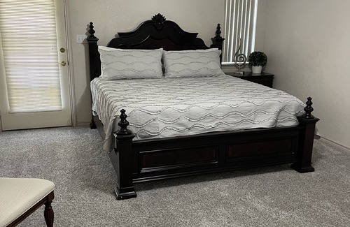 Amistad National Recreational Area House | FAMILY FRIENDLY 4 BEDROOM STAY