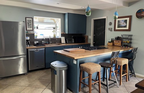 Goleta House | Family friendly 4-bedroom house near beaches, parks, restaurants and UCSB