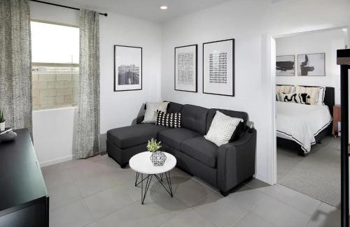 Litchfield Park House | Family-Friendly 4BR Escape Work, Play, Relax!