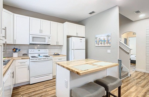 Wellington House | Family-friendly 4BR Townhome in Regal Palms Resort