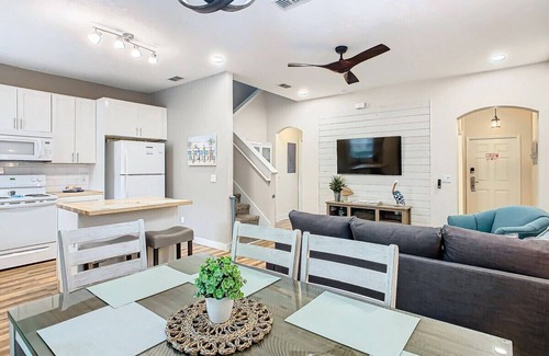 Wellington House | Family-friendly 4BR Townhome in Regal Palms Resort