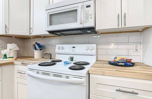 Wellington House | Family-friendly 4BR Townhome in Regal Palms Resort