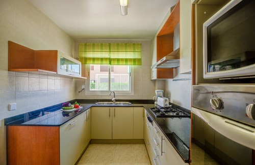 Puerto de Pollensa Apartment | Family friendly apartment with pool, close to all amenities and the Pinewalk.