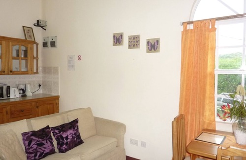 Morne Rouge Apartment | Family friendly, close to SGU> on the SGU bus route