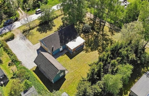 Ludvigsborg House | Family friendly, Cosy home surrounded by Nature. Walking distance to Lake.