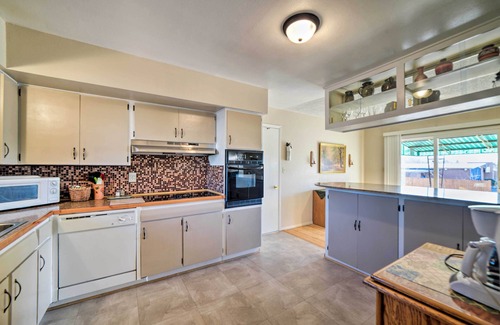 Cortez House | Family-Friendly Cortez 'Cedar House' w/Yard!