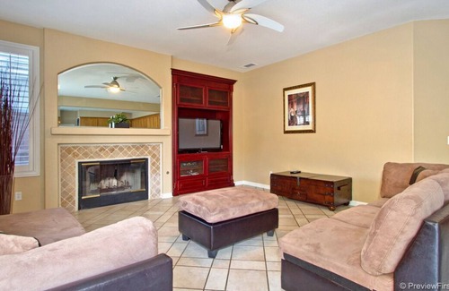 Murrieta House | Family Friendly/Executive Getaway near Temecula with Optional Guest House!