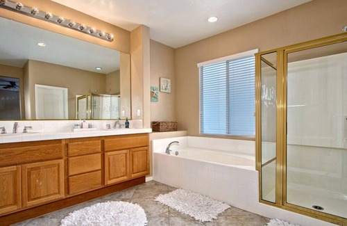 Murrieta House | Family Friendly/Executive Getaway near Temecula with Optional Guest House!