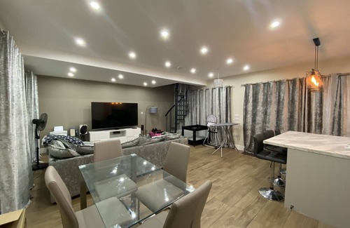 Gravesend House | Family Friendly Flat in Gravesend