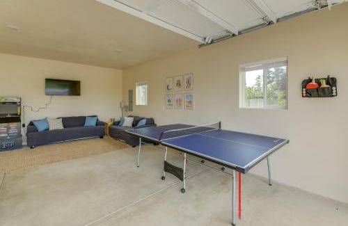 Florence House | Family-Friendly Florence Home 3 Mi to the Coast!