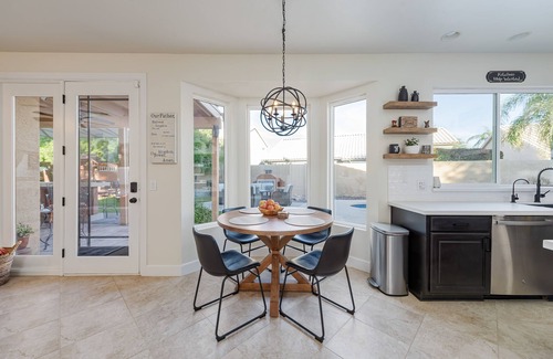 Paradise Valley Village House | Family Friendly Full Home