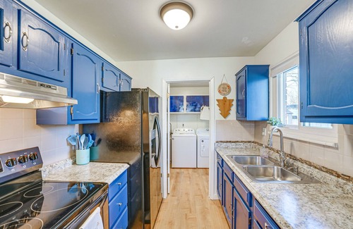 Mitchell House | Family-Friendly Getaway w/Fire Pit in Ann Arbor