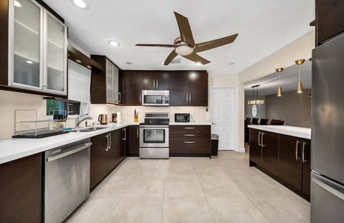 Ojus House | Family-Friendly Home in Miami: Fun and Comfort Await.