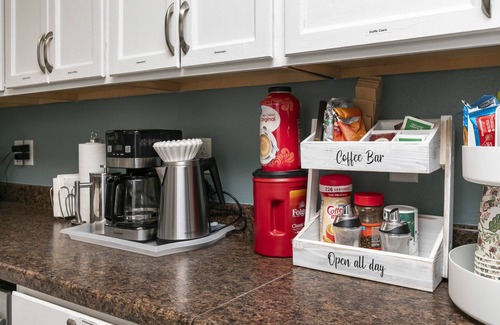 Des Moines House | Family-Friendly Home Near Airport and Downtown with Plenty of Quality Amenities