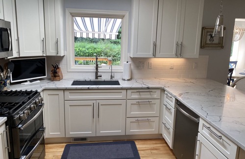 Fennville House | Family Friendly Home, Pool, Huge Yard, Gardens, Firepit, Close to Beaches Towns