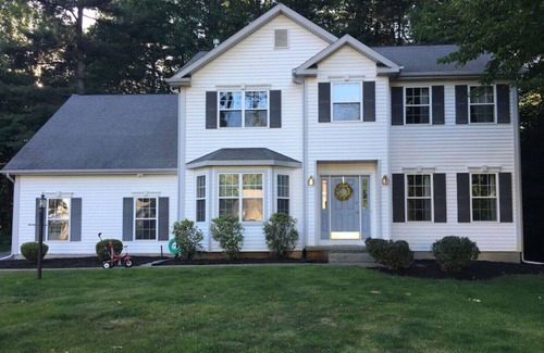 Gansevoort House | Family Friendly Home Close to the Saratoga Race Track, Sleeps 10 comfortably