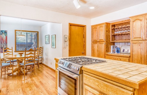 Tahoma House | Family-friendly home w/a beautiful yard & deck - close to the lake & ski slopes