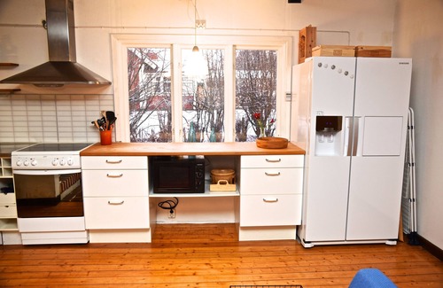 Lervik House | Family friendly house a stone's throw from the sea