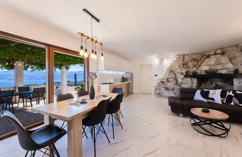 Supetar House | Family friendly house with a swimming pool Supetar, Brač (K-15280)