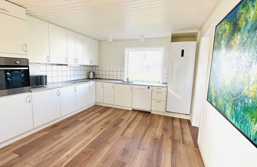 Borre House | Family-friendly house with 6 rooms & terrace - near Blåvand & Varde