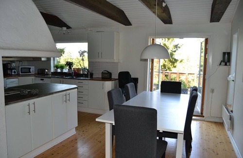 Kummelnas House | Family-friendly house with jacuzzi near lake, sea, nature and Stockholm