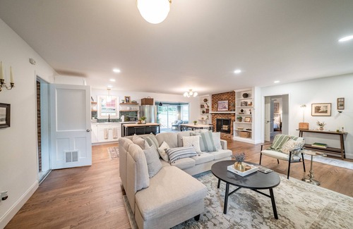 Lynchburg House | Family Friendly I Sleeps 8 I 11mins to LU & DT