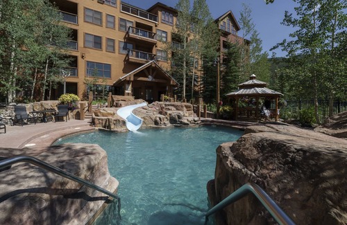 River Run Condo | Family Friendly in River Run. Heated pool & slide, steps from gondola and shops