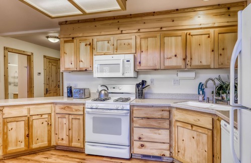 Serene Lakes House | Family-friendly, lakefront getaway w/a gas fireplace, furnished deck, & views