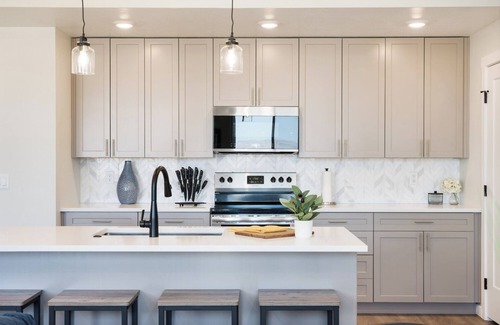 St. George Condo | Family Friendly Lagoon Get Away: Desert Color Lagoon + Beaches