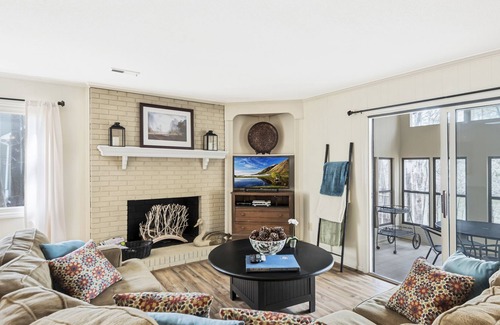 Seneca House | Family Friendly Lake Hartwell Bungalow Near Clemson University
