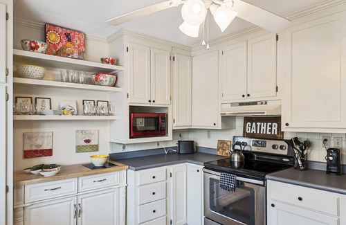 Seneca House | Family Friendly Lake Hartwell Bungalow Near Clemson University