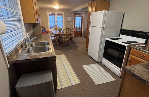 Gladwin Cottage | Family-Friendly lakefront cottage on Secord Lake