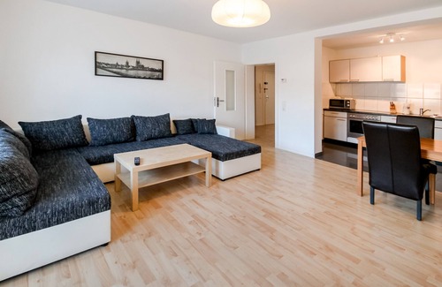 Old Town Apartment | Family-friendly, large apartment (approx. 70m²) in Cologne city center