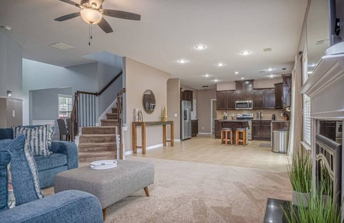 Columbus House | Family-Friendly Near Ft Moore - Lakeside Lodging