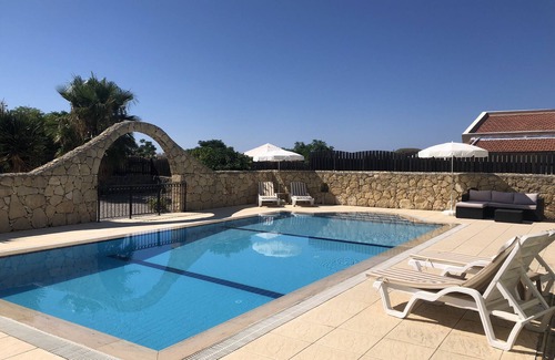 Kyrenia District Villa | Family, friendly Nutshell villa is situated in a quiet cul-de-sac in Karsiyaka.