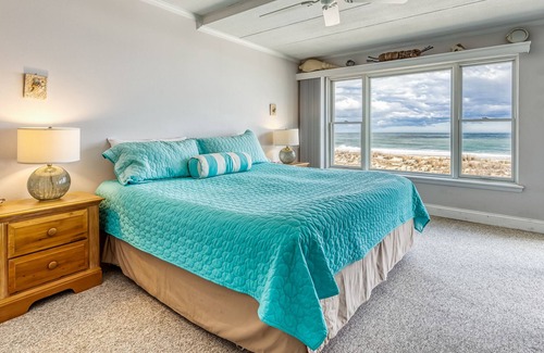 North Ocean City Condo | Family-friendly oceanfront condo w/private balcony - stunning views!