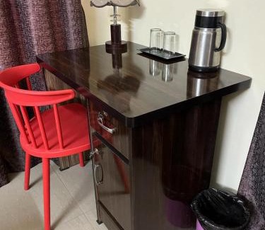 Mahmoorganj Apartment | Family Friendly - perfect apartment for guest.