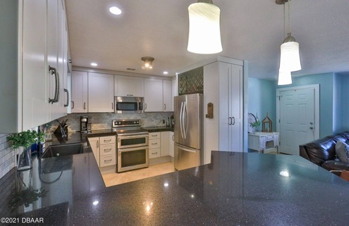 Winter Woods House | Family-friendly Poolside Paradise 4bd/2bth