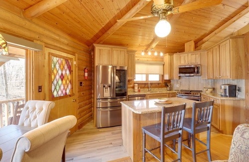 Wilburn Cabin | Family-Friendly Riverfront Manor on the Little Red