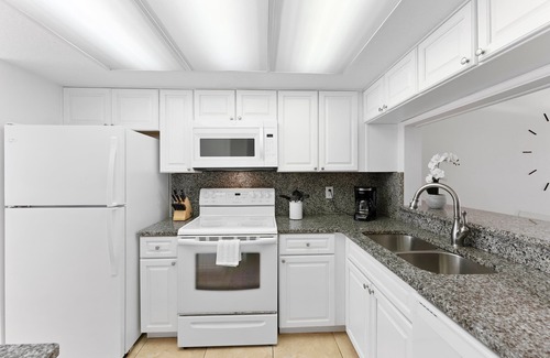 Cocoa Beach Condo | Family Friendly & Right on the Beach - Spacious 3 Bedroom Condo w/Great Views!