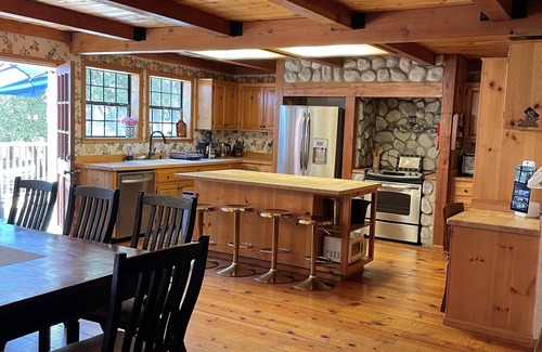 Julian Cabin | Family friendly, spacious and confortable Cabin with a wood Fireplace.