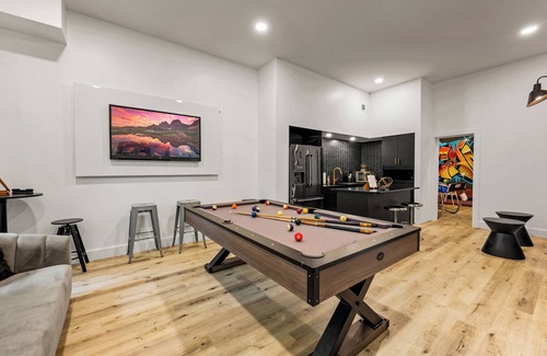 Caton House | Family-Friendly Stay w/Game Room & Outdoor Firepit | Firefly C & D