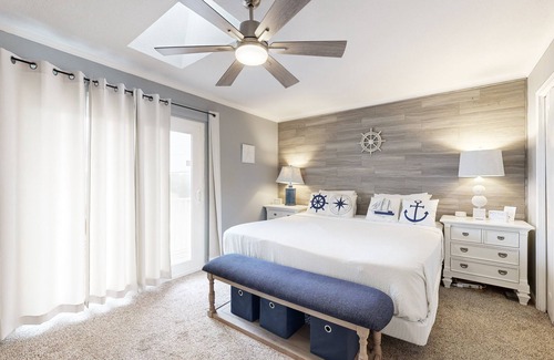 Miramar Beach House | Family-Friendly Townhome with Patio & Shared Pools - Walk Three Minutes to Beach