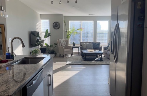 Wayne Apartment | Family Friendly Luxury Stay in King of Prussia