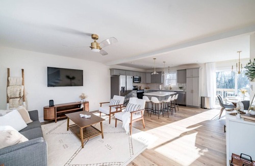 Madison Heights House | Family Friendly Getaway Near Downtown LYH
